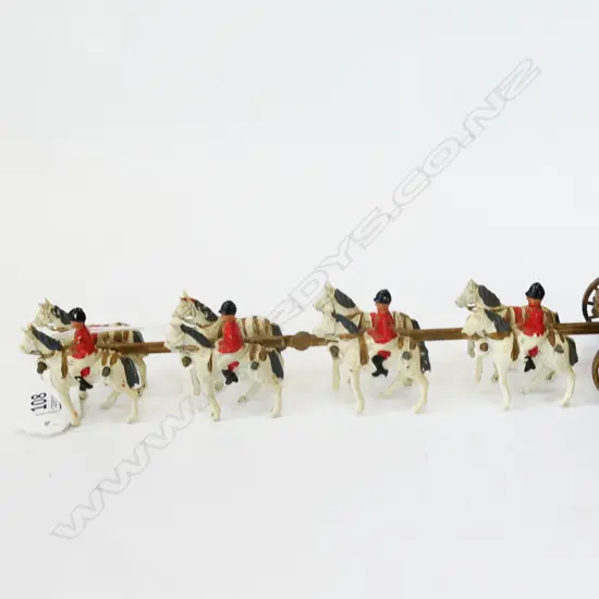 CRESCENT TOYS (MADE IN ENGLAND) ROYAL CORONATION COACH & HORSES. L.300MM, AF